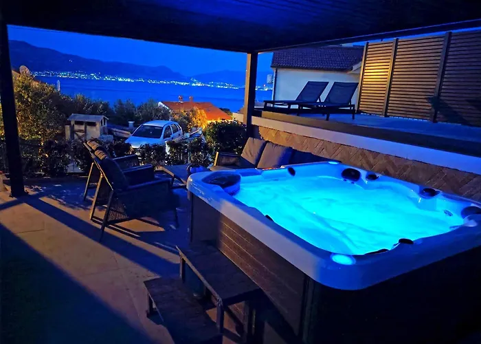 Βίλα Madu --- Entire Private With Jacuzzi *
