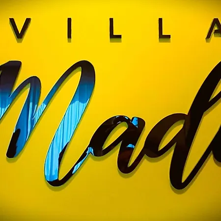 Madu --- Entire Private With Jacuzzi *