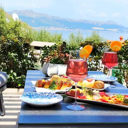 Madu --- Entire Private With Jacuzzi *